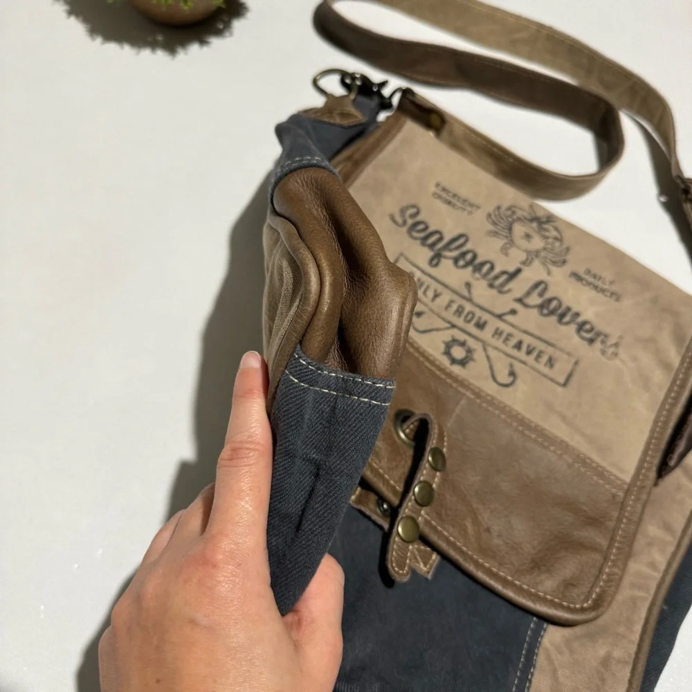 Clea Ray Upcycled Seafood‎ Lovers Canvas Messenger Crossbody Shoulder Tote Bag